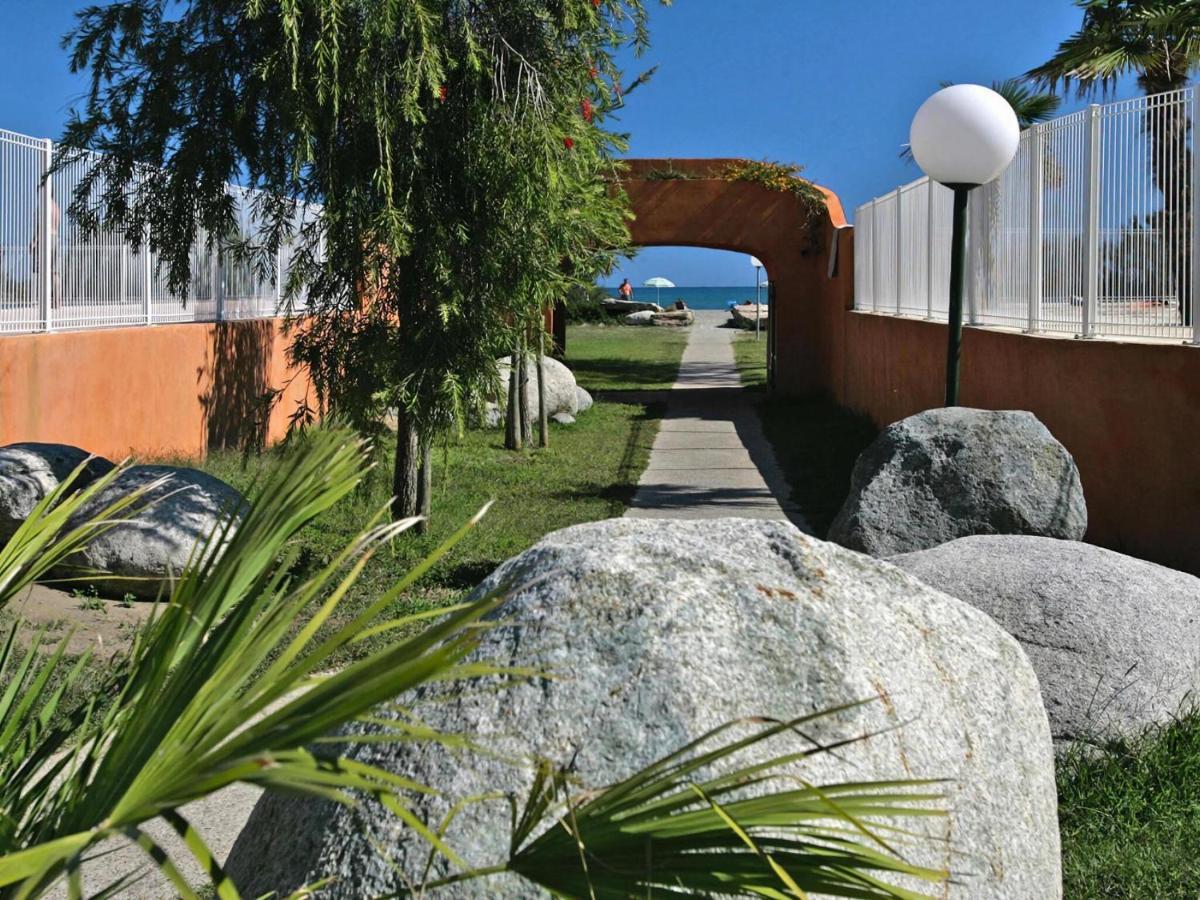 Apartment Near The Sea, Borgo-Plage ボルゴ エクステリア 写真